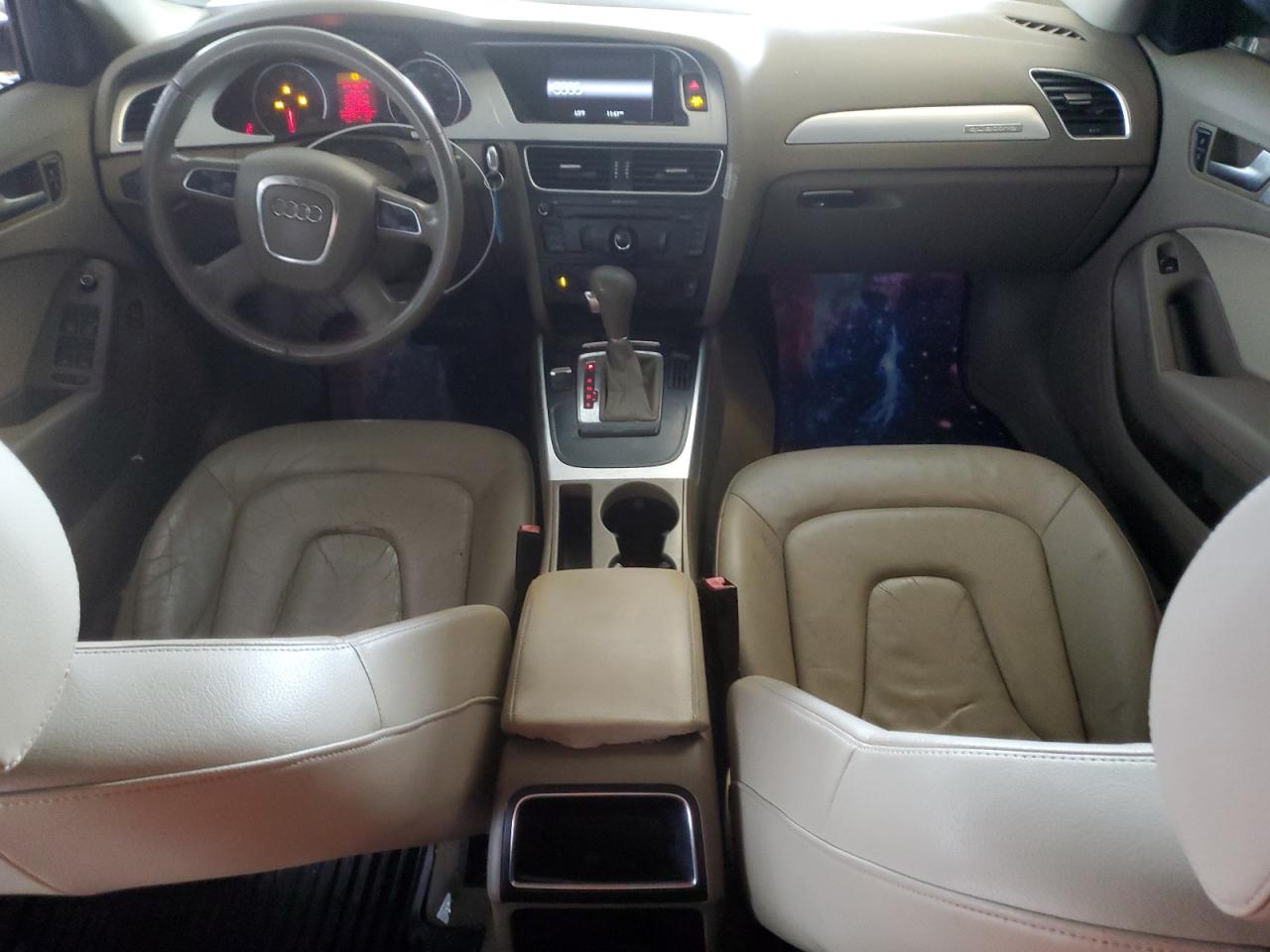 Audi A4 Premium Image 12