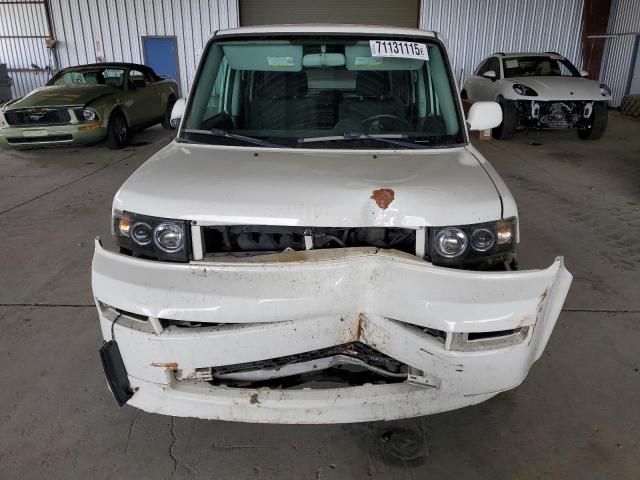 Toyota Scion Xb Image 4