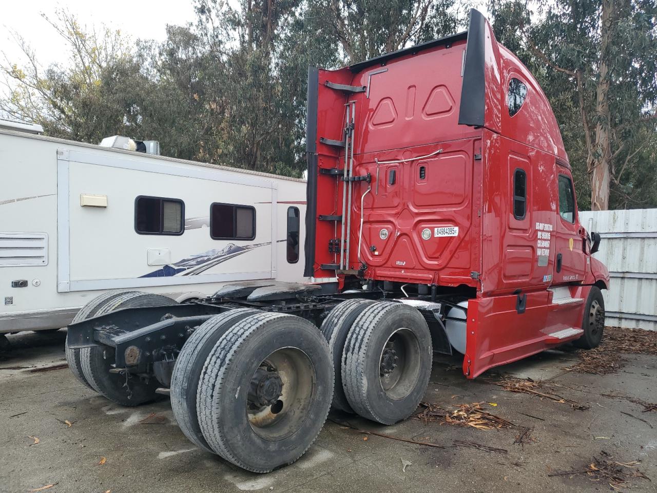 Freightliner Cascadia 1 Image 4