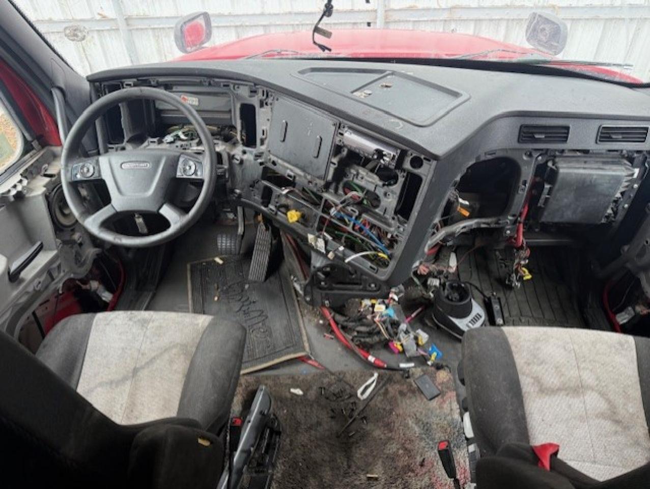 Freightliner Cascadia 1 Image 3