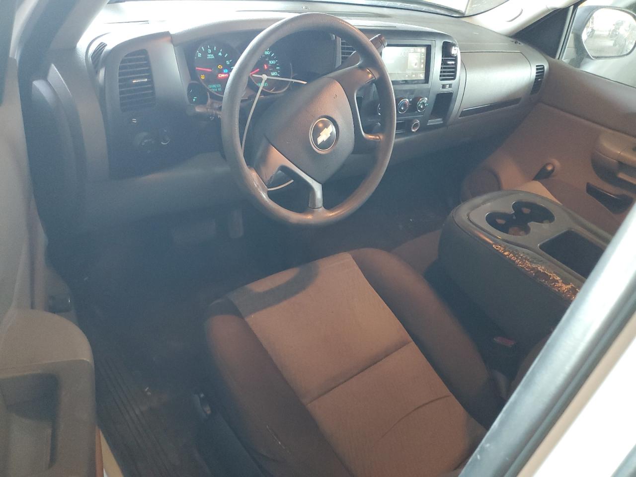 Chevrolet Silverado C1500 Image 5