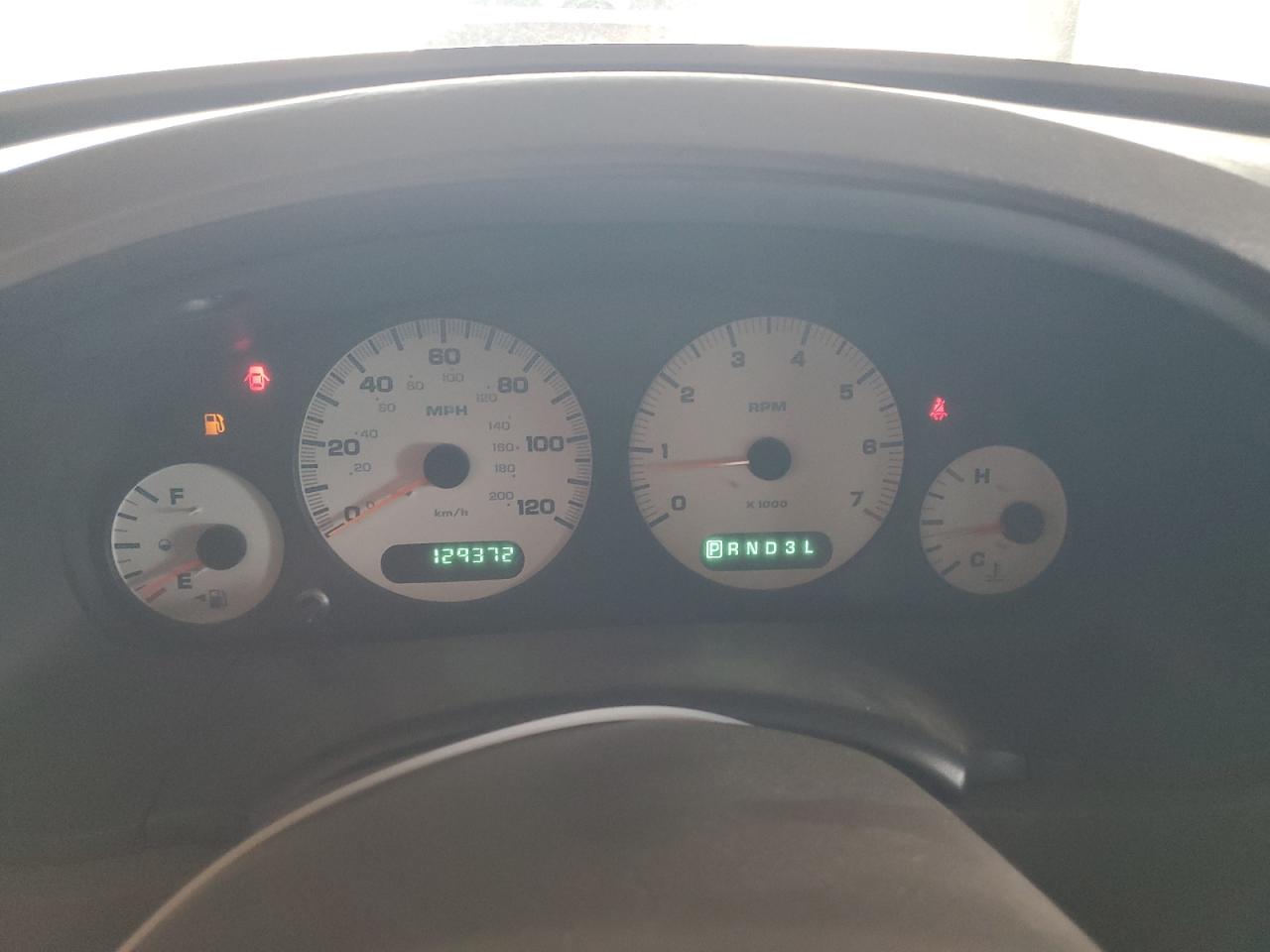 Dodge Caravan Sport Image 8