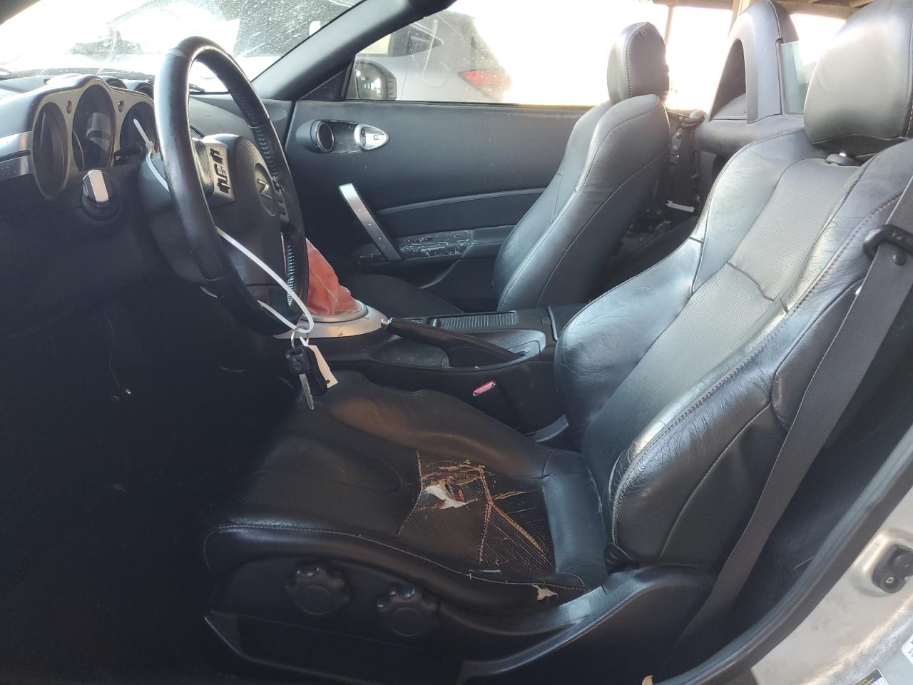 Nissan 350Z Roadster Image 2