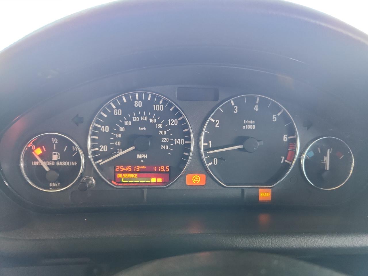 BMW Z Series 2.5 Image 9