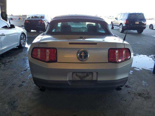 Ford Mustang Image 6