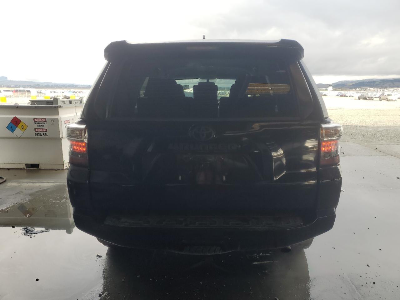 Toyota 4Runner Sr5 Image 11