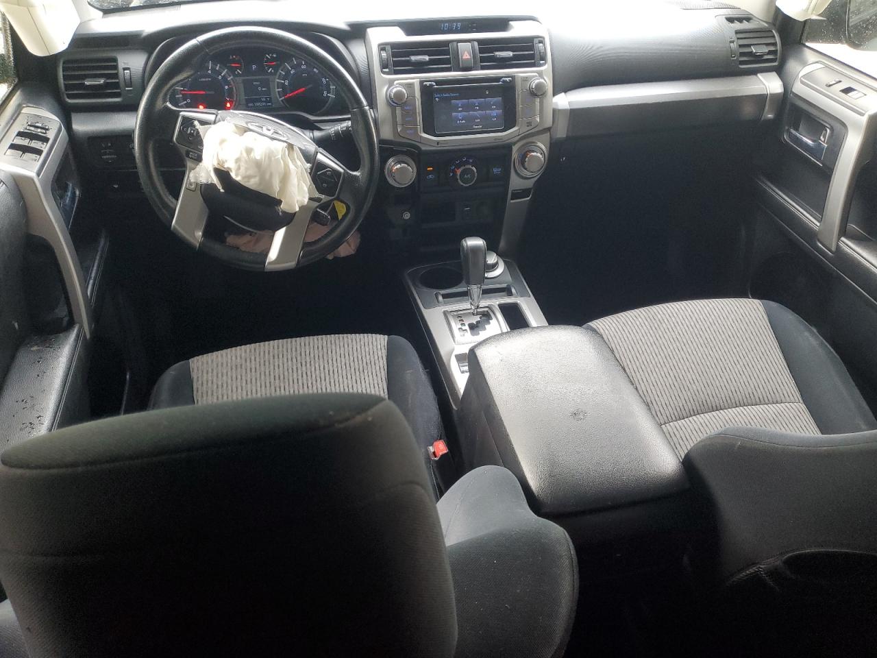 Toyota 4Runner Sr5 Image 10