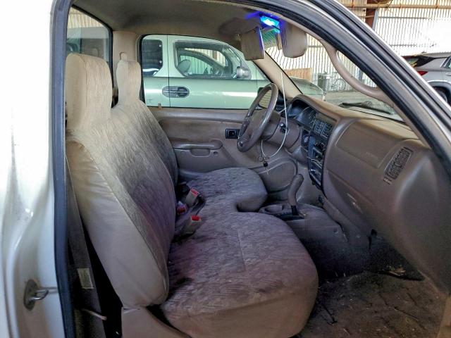 Toyota Tacoma Image 8