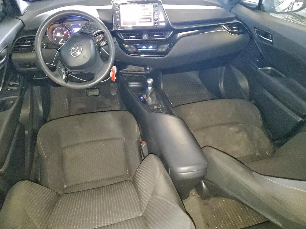 Toyota C-HR Xle Image 13