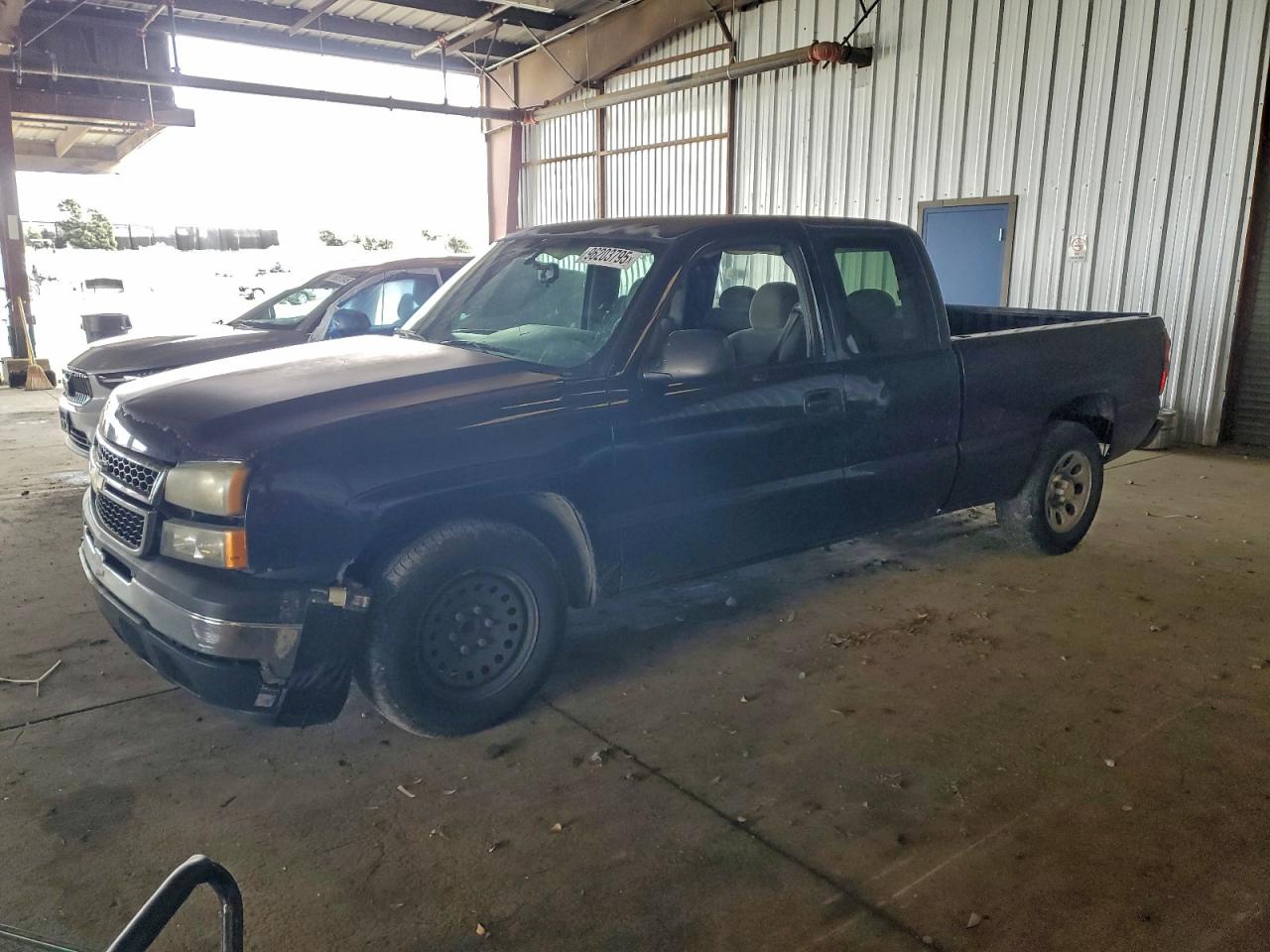 Chevrolet Silverado C1500 Image 1