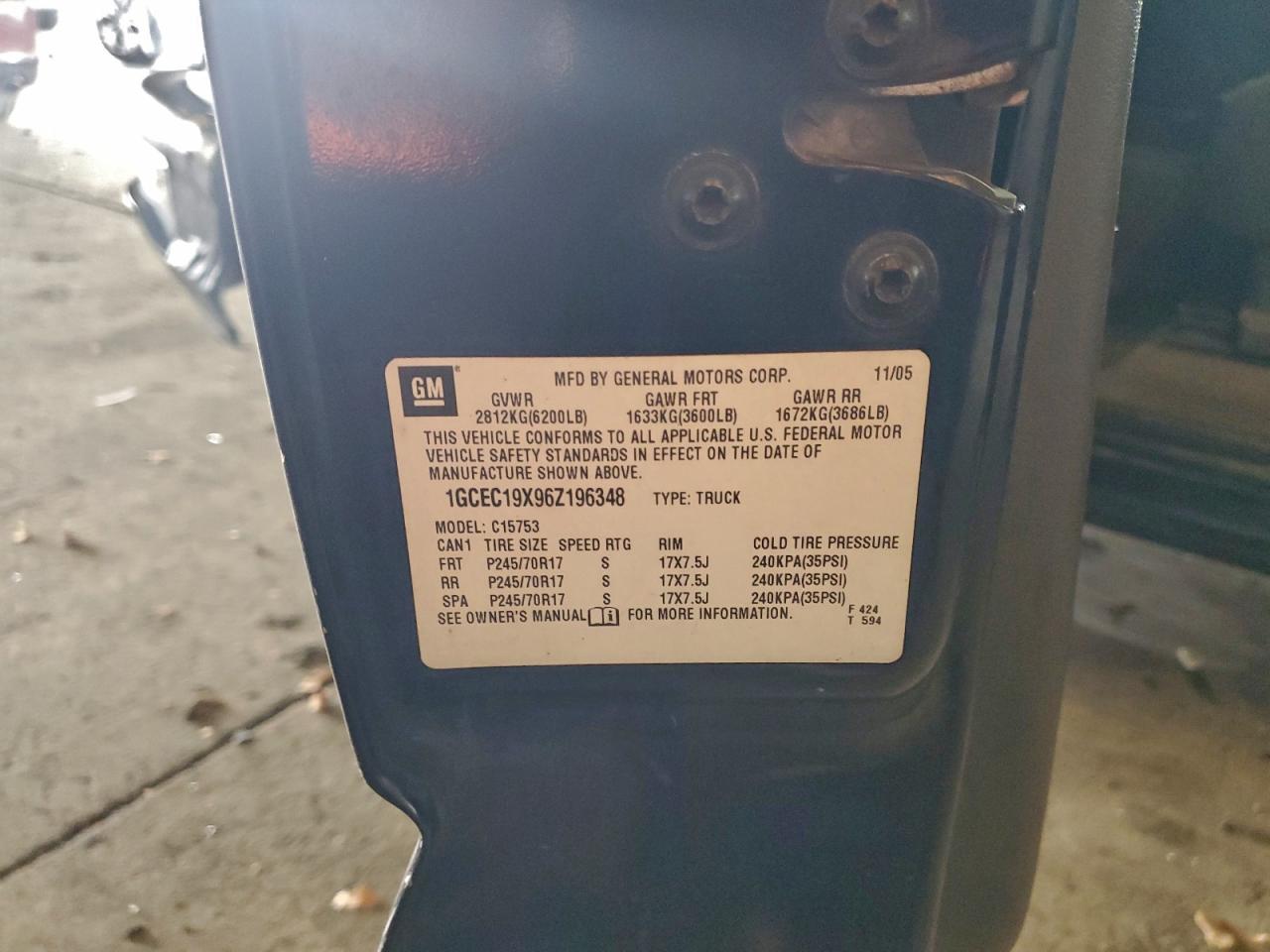 Chevrolet Silverado C1500 Image 4