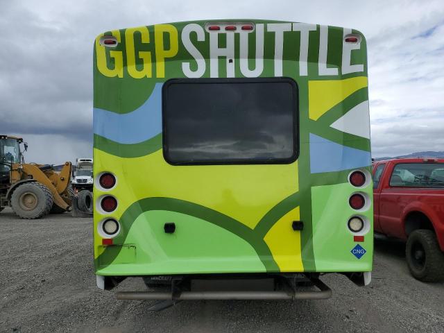 Ford Econoline E450 Super Duty Cutaway Van Image 5