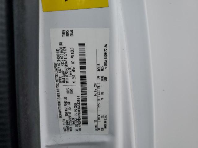 Ford Econoline E450 Super Duty Cutaway Van Image 13