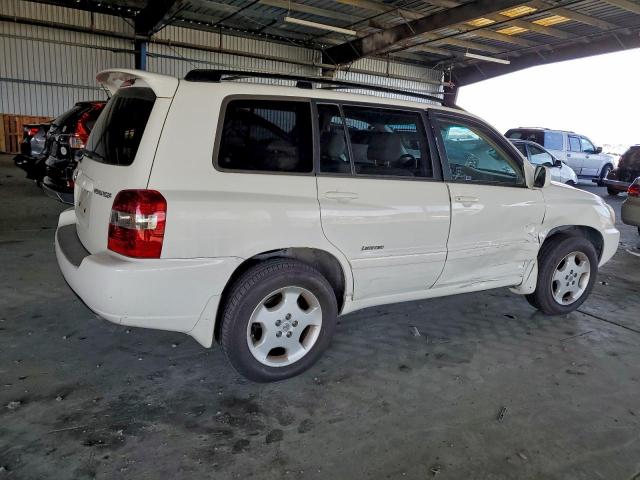 Toyota Highlander Sport Image 2