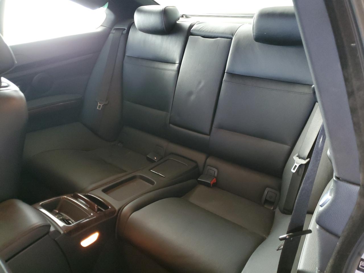 BMW 3 Series I Image 12