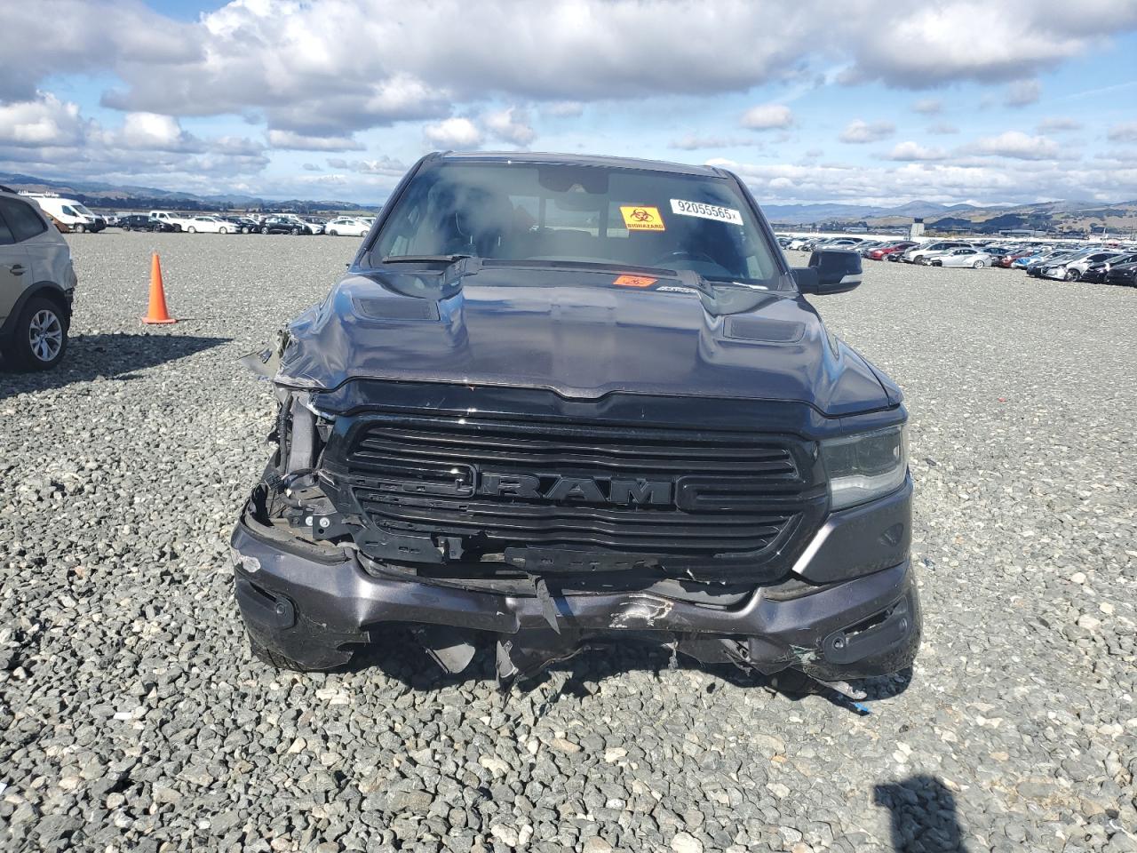 Ram 1500 Laramie Image 8