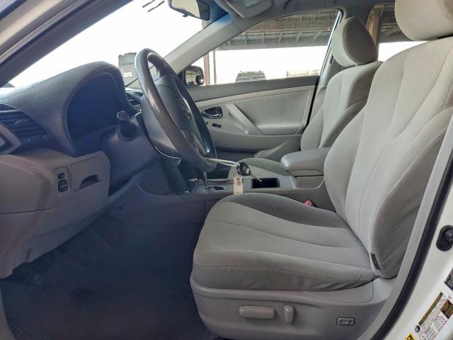 Toyota Camry Se Image 5