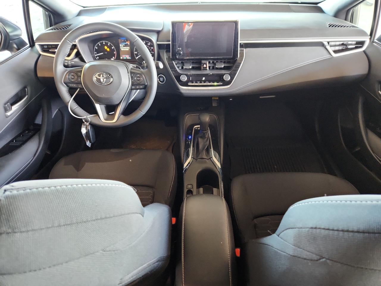 Toyota Corolla Se Image 6