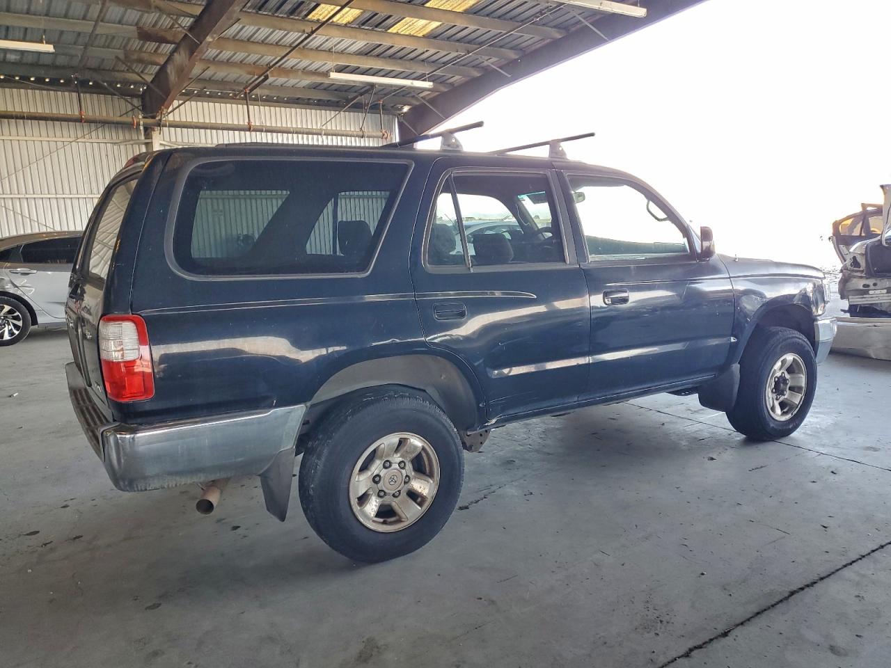 Toyota 4Runner Sr5 Image 3