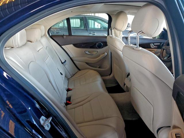 Mercedes-Benz C-Class 300 Image 6