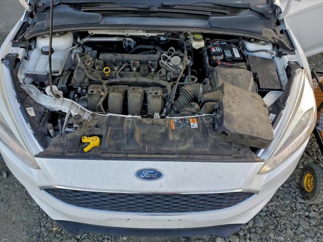 Ford Focus Se Image 11