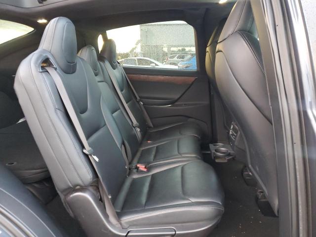 Tesla Model X Image 10