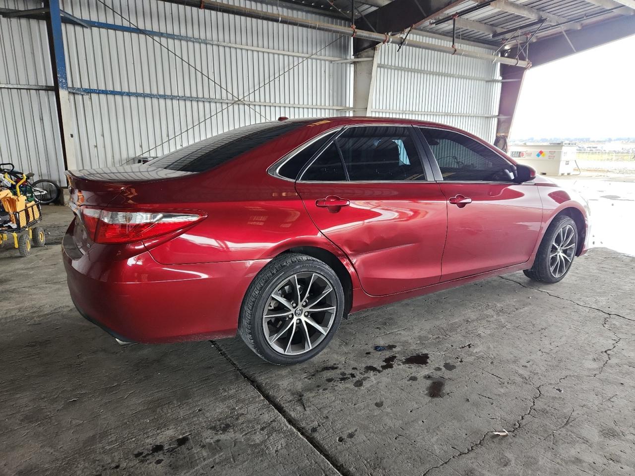 Toyota Camry Xse Image 7