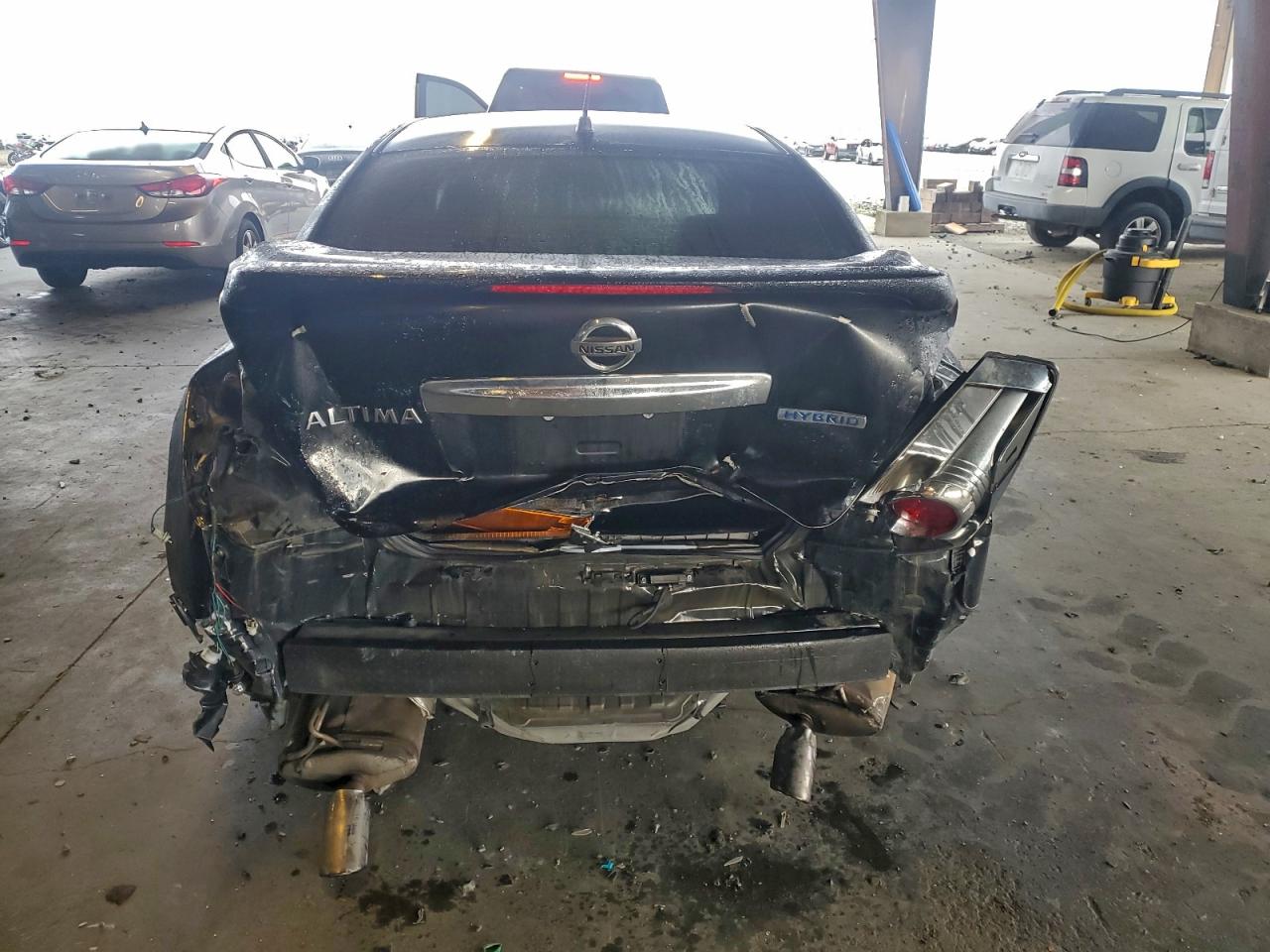 Nissan Altima Hybrid Image 11