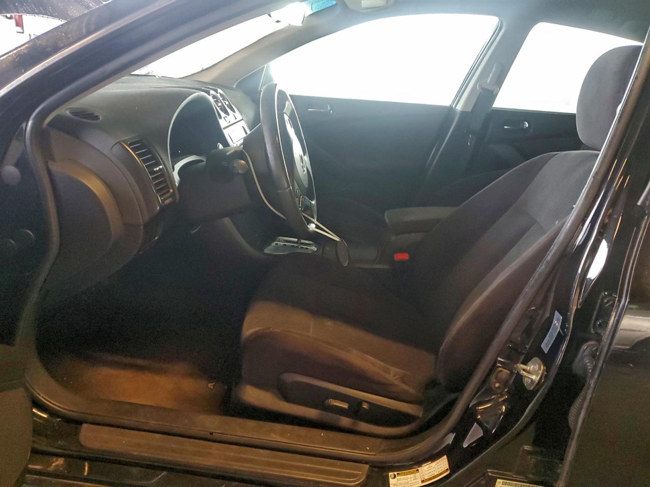 Nissan Altima Hybrid Image 4