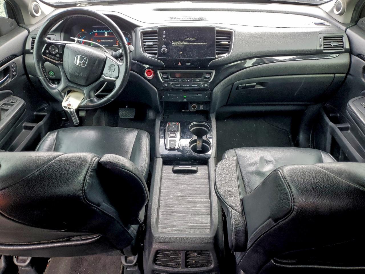 Honda Pilot Touring Image 12