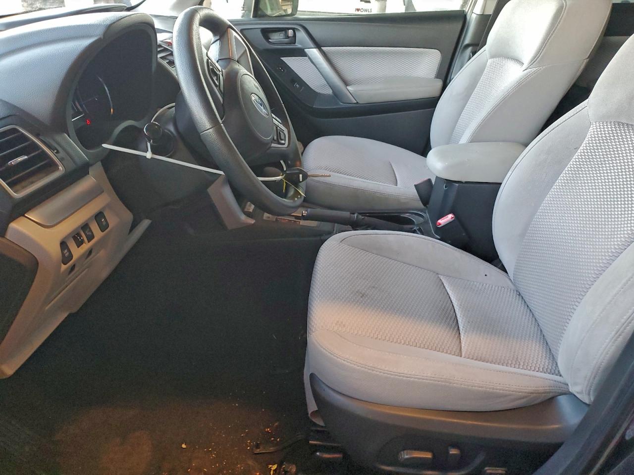 Subaru Forester 2.5i Premium Image 10