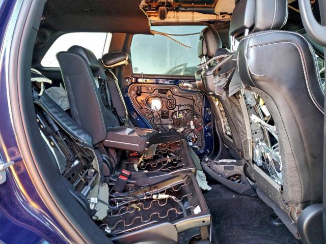 Jeep Grand Cherokee Srt-8 Image 6