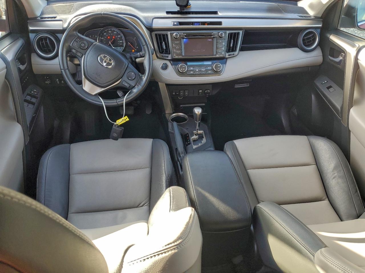 Toyota RAV4 Limited Image 9