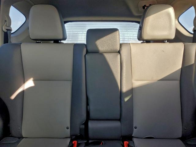 Toyota RAV4 Limited Image 3