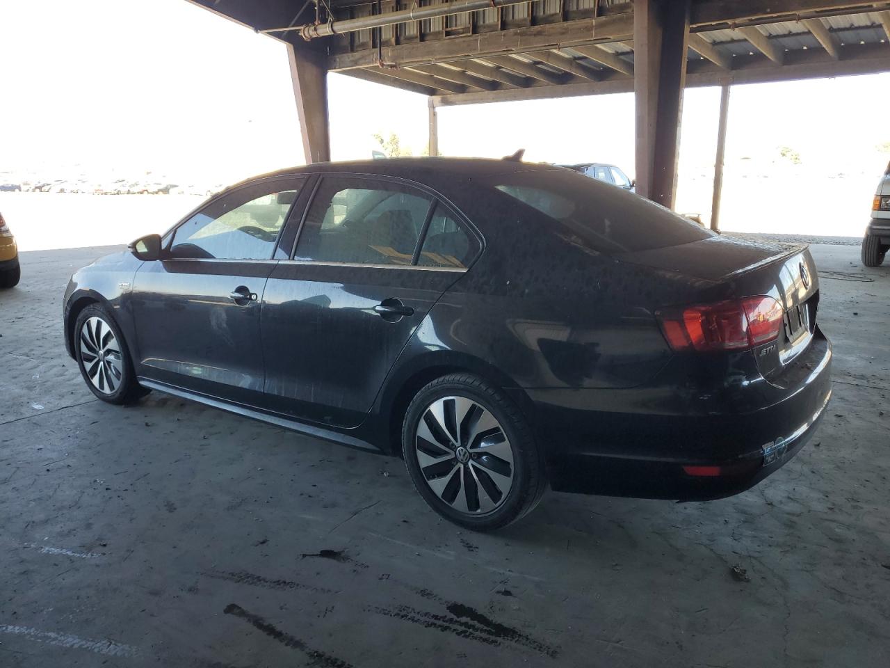 Volkswagen Jetta Hybrid Image 2