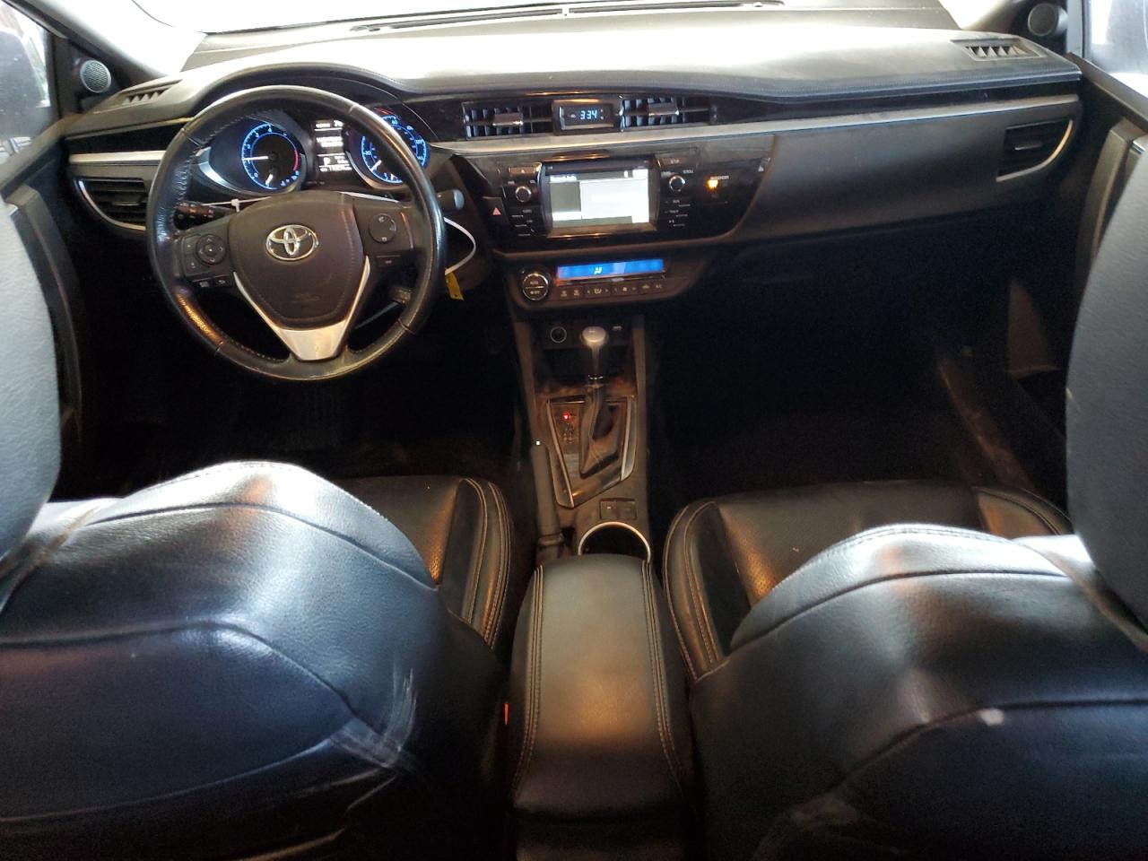 Toyota Corolla L Image 9