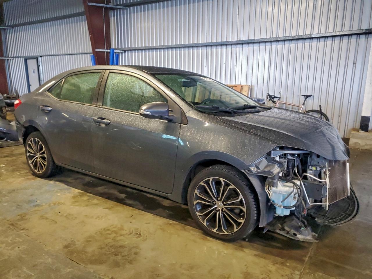 Toyota Corolla L Image 8