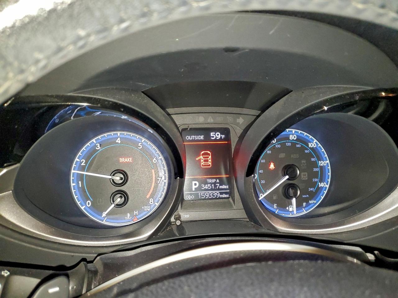 Toyota Corolla L Image 5