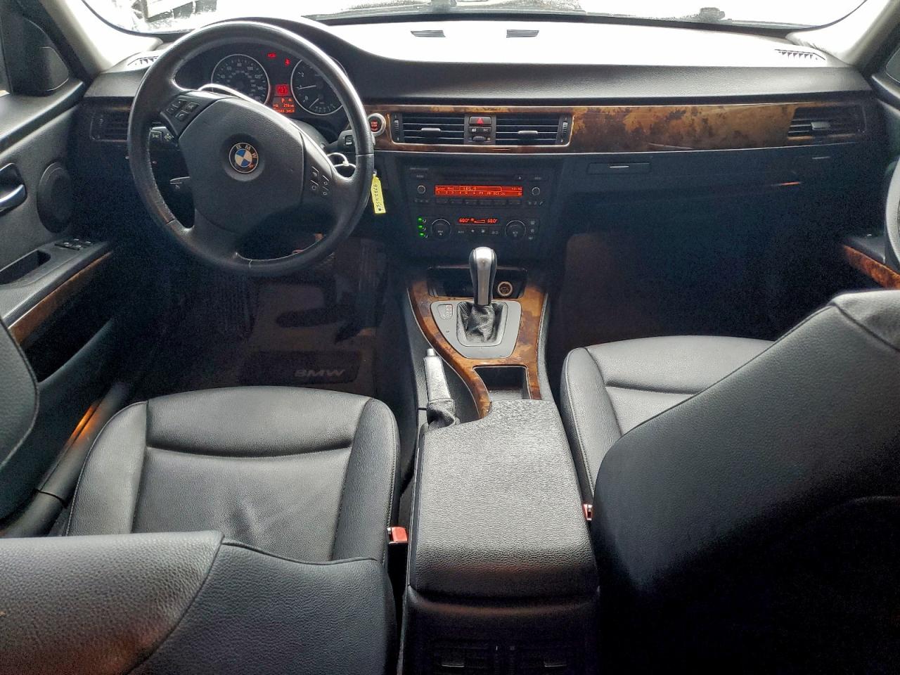 BMW 3 Series I Image 8