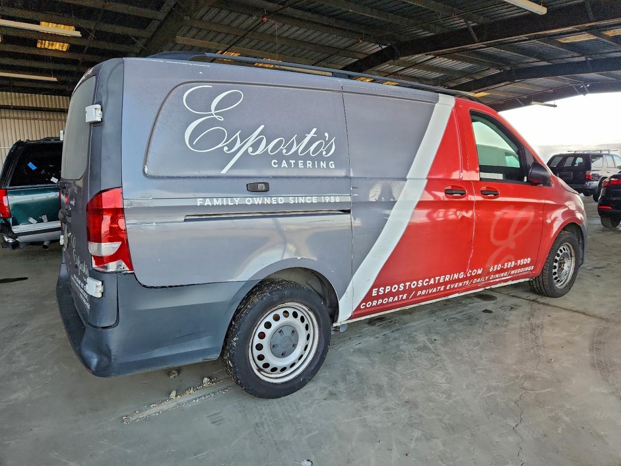 Mercedes-Benz Metris Image 4