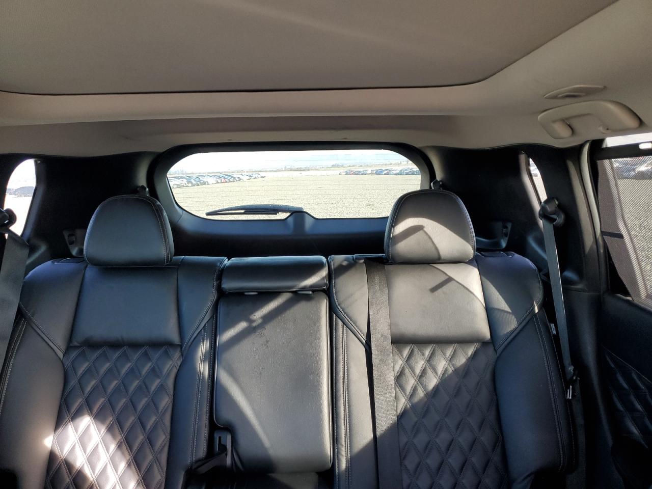 Mitsubishi Outlander Sel Image 11