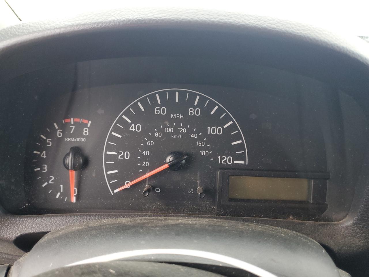 Nissan Nv 2.5s Image 9