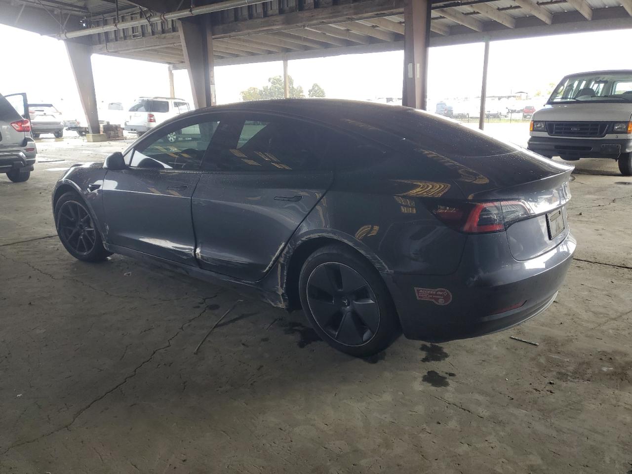 Tesla Model 3 Image 6