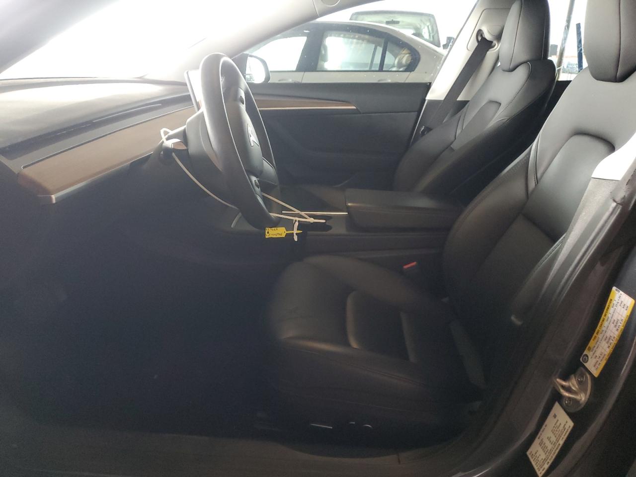 Tesla Model 3 Image 9