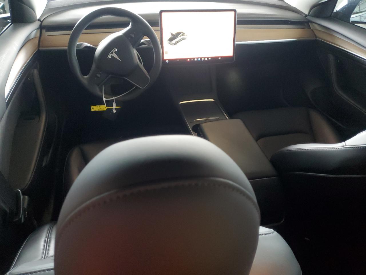 Tesla Model 3 Image 10