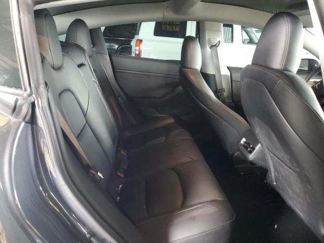 Tesla Model 3 Image 11