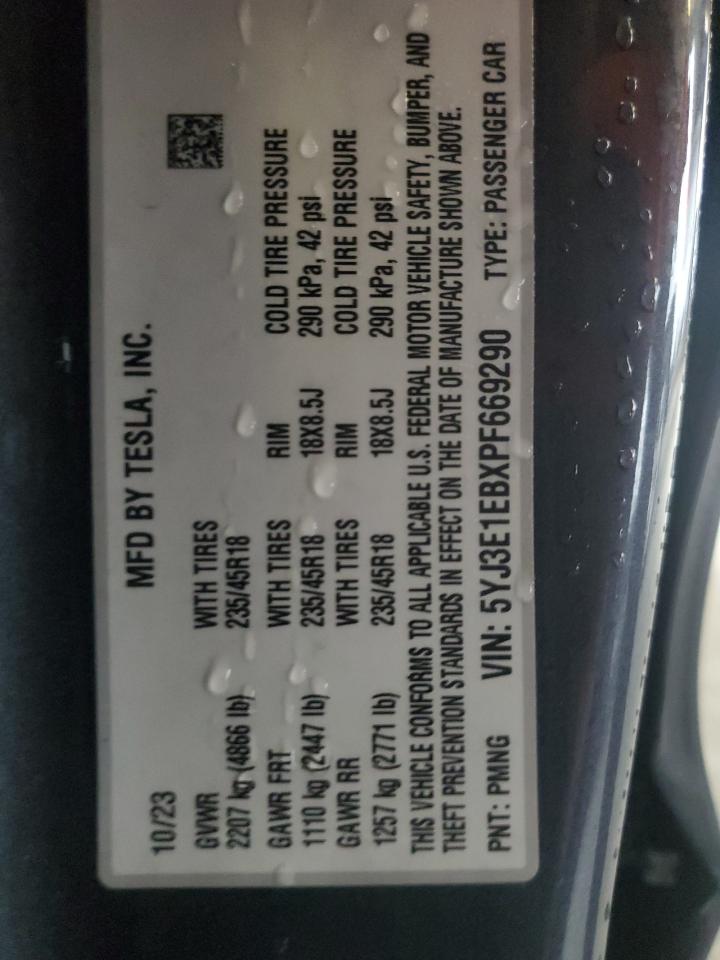 Tesla Model 3 Image 5