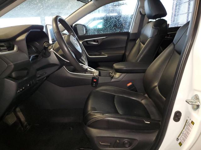 Toyota RAV4 Xle Image 4