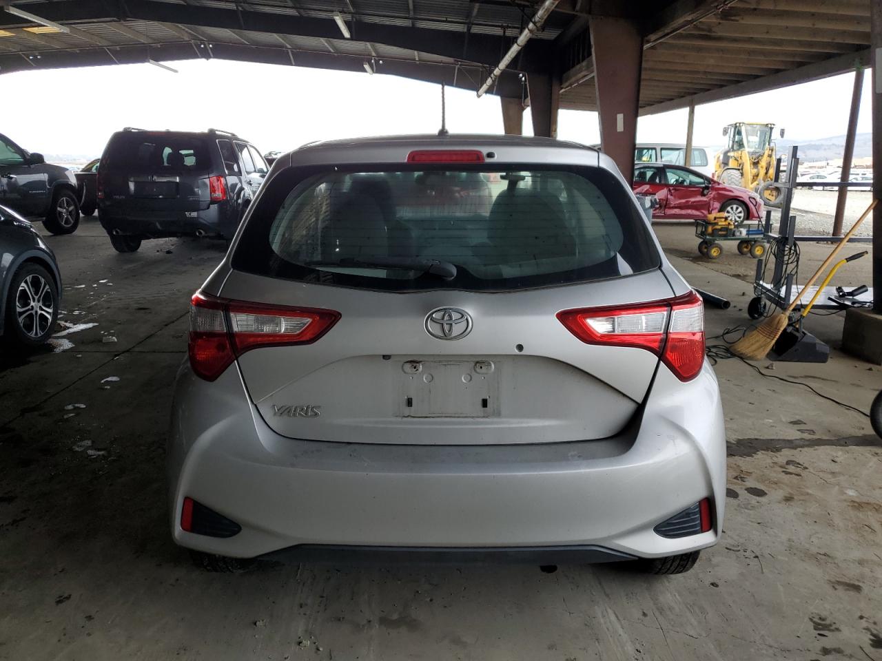 Toyota Yaris L Image 4