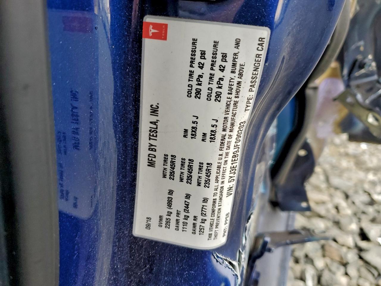 Tesla Model 3 Image 9